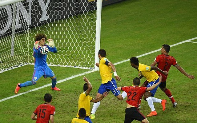 Brazil 0-0 Mexico: Selecao bất lực trước Ochoa