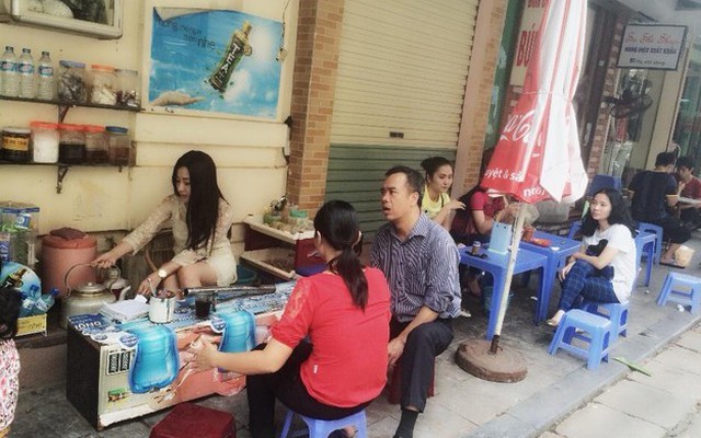 Gia thế gây ngỡ ngàng của các hot girl Việt