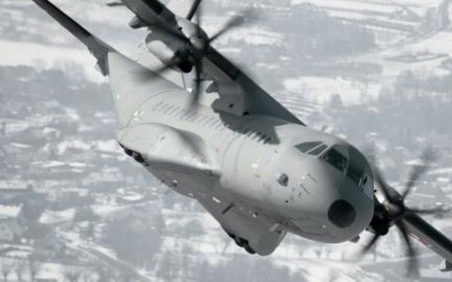 Báo Anh: Không quân Việt Nam mua 3 máy bay vận tải C-295
