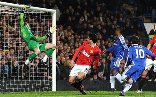Nhìn lại trận cầu kinh điển Chelsea 3-3 Man United (2011/12)