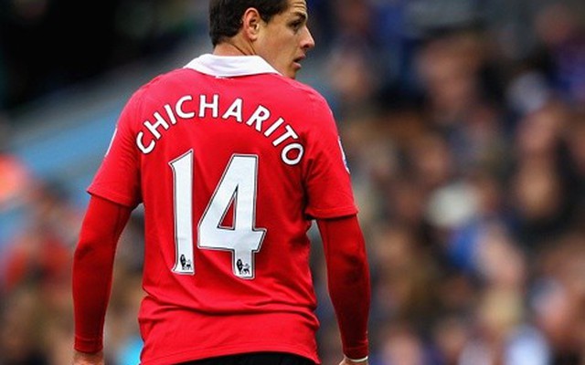 Chicharito “hận” Man United; Dzeko lộ kế hoạch rời Man City