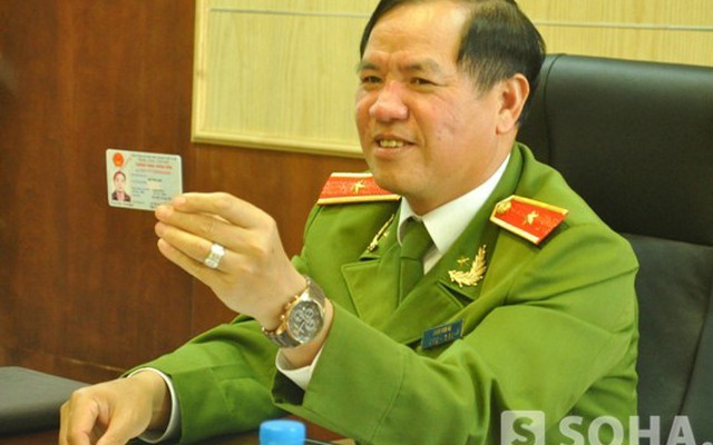 Tướng Trần Văn Vệ đồng tình với việc giữ nguyên tên CMND