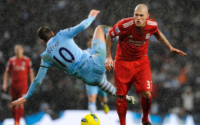 TIN VẮN SÁNG 22/2: Skrtel bỏ Liverpool tới Man City nếu mất tốp 4