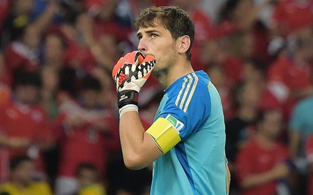 Real sẵn sàng… cho không Iker Casillas