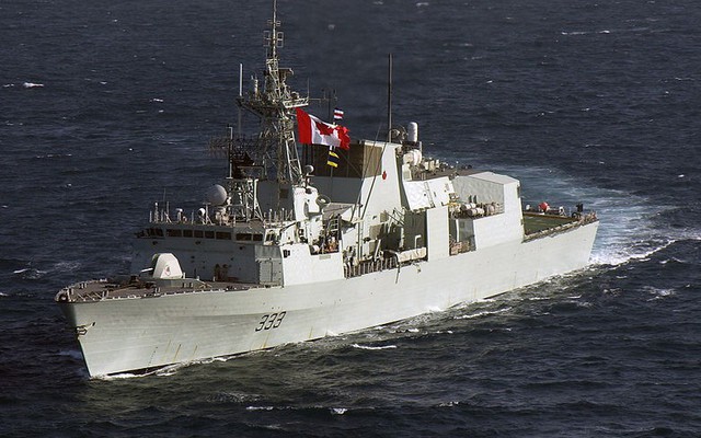 Nga nói gì vụ chiến đấu cơ "khiêu khích" tàu chiến Canada?