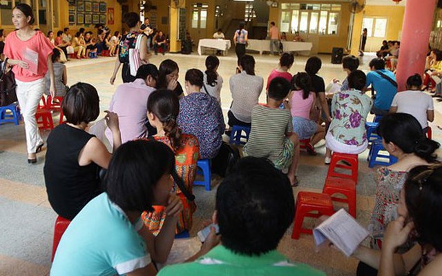 Các trường tại Hà Nội được phép nhận quà biếu, quà tặng