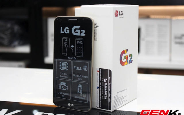 LG G2 đẹp long lanh với màu đỏ và vàng sâm panh