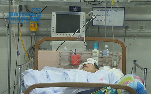 Nữ sinh bị tai nạn ở Xã Đàn chuyển sang khoa Phẫu thuật thần kinh