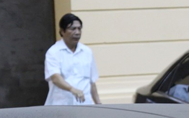 Ông Nguyễn Bá Thanh kín đáo đến dự phiên xử bầu Kiên