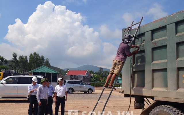 Thứ trưởng “vi hành”, cắt gọt thùng xe “hổ vồ” quá tải