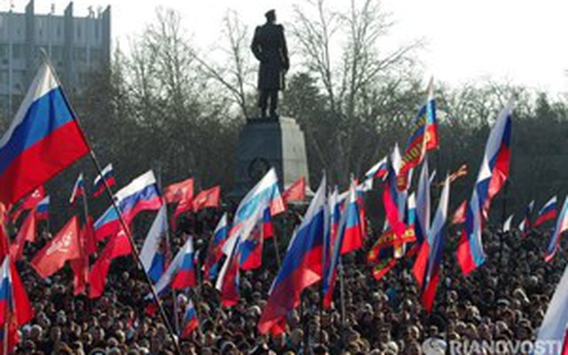 Ukraine: 10.000 người biểu tình đòi Crimea sáp nhập vào Nga