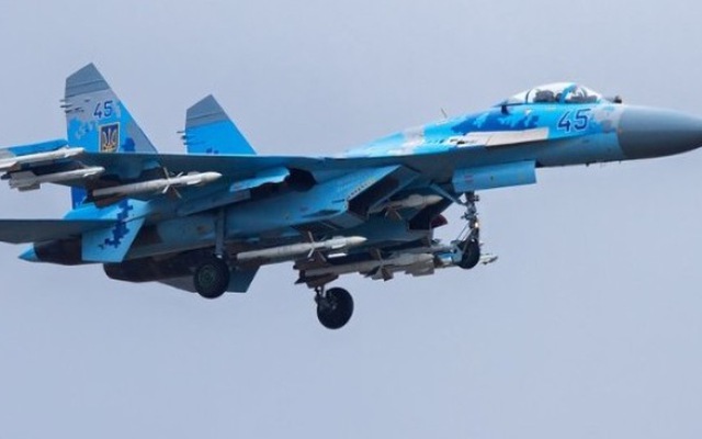 Lực lượng tự vệ Lugansk bắn hạ tiêm kích Su-27 Ukraine