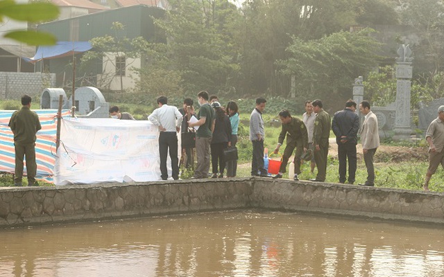 Khai quật mộ 2 xác thai nhi tại Hà Nội