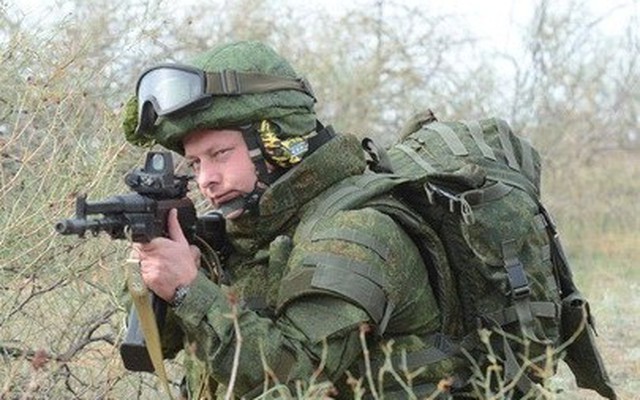 Nga khoe vũ khí hiện đại "dọa" Ukraine, Mỹ