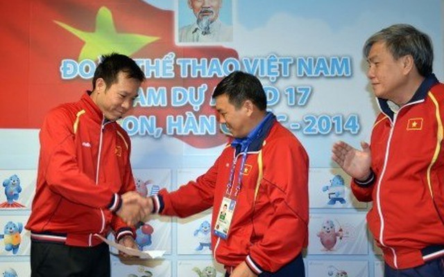 Thăng hàm đại tá ngay tại Asian Games 17