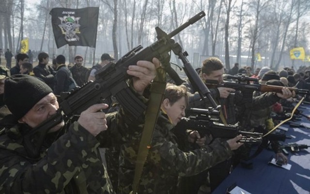 Ukraine ra 'tối hậu thư' cho lực lượng biểu tình miền Đông