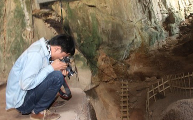 Phát hiện nhiều di vật cổ tại hang Con Moong