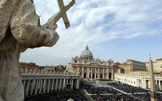 Vatican bỏ quên hàng trăm triệu euro trong ngân khoản