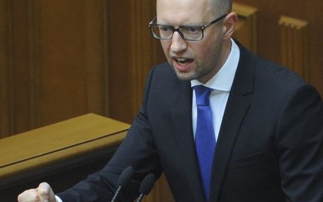 Ukraine: Thủ tướng ở lại, quốc hội đổ thêm tiền cho nội chiến