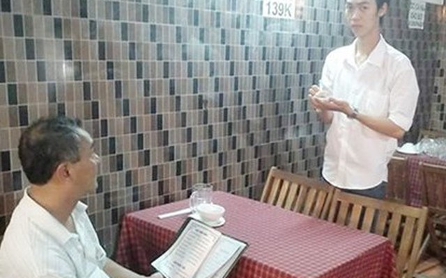 Học năm hai mới biết không trúng tuyển ĐH