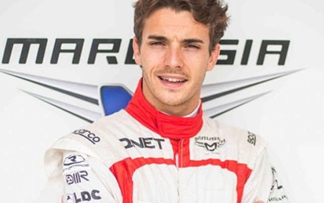 Sau tai nạn kinh hoàng, tay đua F1 Jules Bianchi qua đời ở tuổi 25