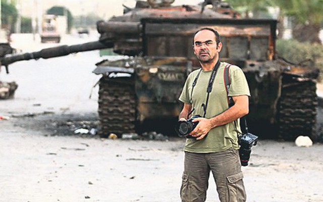 Ác mộng 40 ngày của nhà báo suýt bị IS hành quyết