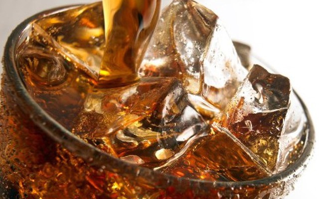 Chuyện gì xảy ra nếu bạn uống nhiều Coca?