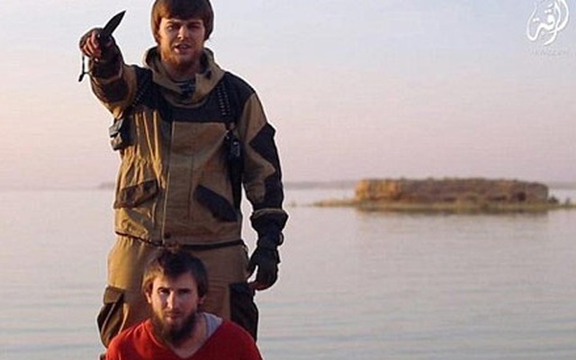 Bí ẩn cuộc đời hai mặt của điệp viên Nga bị IS chặt đầu