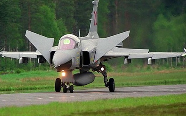 Brazil tính toán thuê máy bay chiến đấu Gripen của Thụy Điển