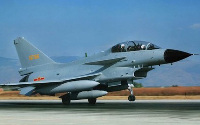Iran mua hàng trăm máy bay chiến đấu Trung Quốc và Nga
