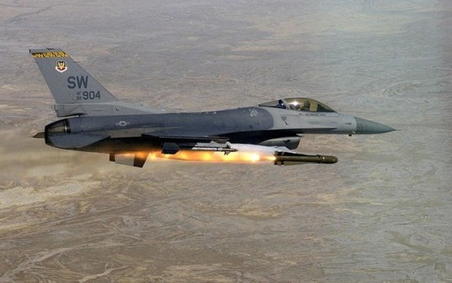 Máy bay F-16 của Mỹ có thể bay sau 92 năm hoạt động?
