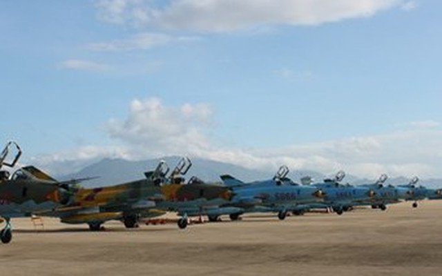 Hé lộ nhiệm vụ của phi công cường kích Su-22M4