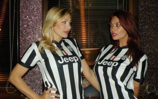 Hứa thoát y nếu Juventus vô địch Champions League