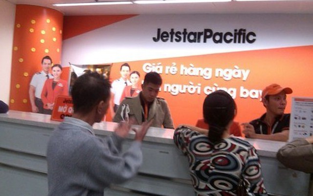 Trễ gần 9 giờ, hành khách của Jetstar Pacific đòi lại tiền