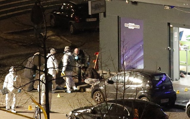Bắt con tin ở Paris: Cảnh sát nghe thấy tên khủng bố cầu nguyện
