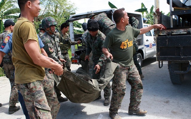 Phút "sẩy chân" nghiệt ngã và vụ thảm sát đặc nhiệm Philippines