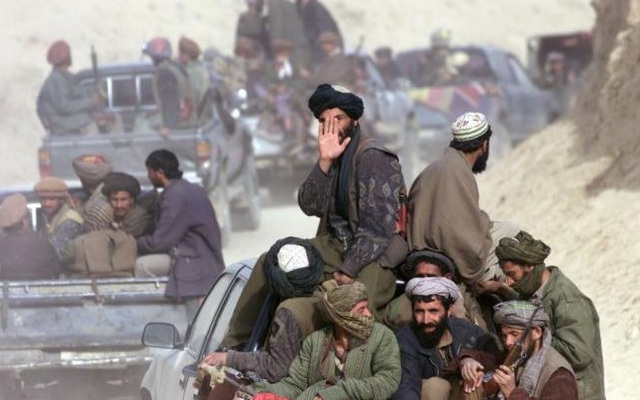 Taliban lên tiếng về việc chia sẻ tin tình báo chống IS với Nga