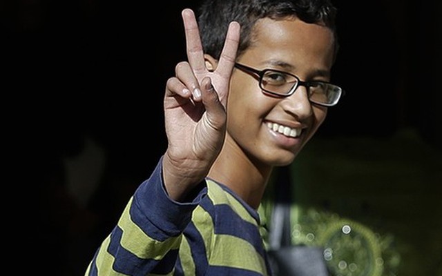 "Cậu bé đồng hồ" Ahmed Mohamed đòi nước Mỹ bồi thường 340 tỷ đồng