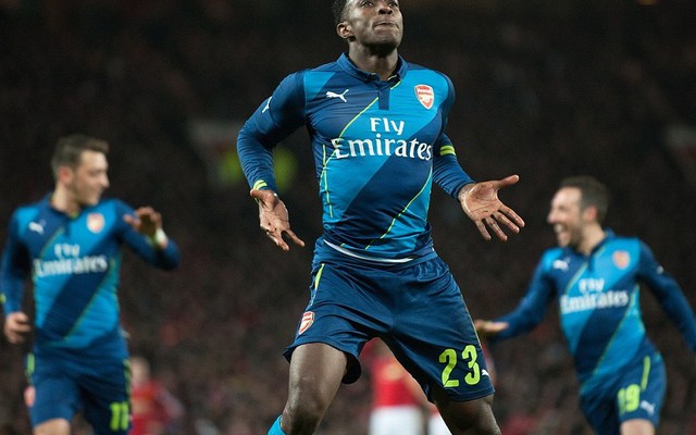 Man United 1-2 Arsenal: Welbeck "đá văng" Quỷ đỏ