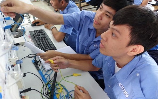 Năng suất lao động VN: Nửa thế kỷ nữa mới bắt kịp Thái Lan