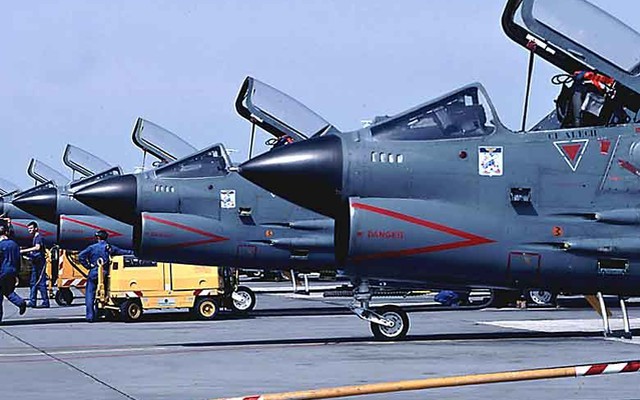 Phi công Hải quân Mỹ được dạy gì khi đối đầu với MiG-21 Việt Nam?