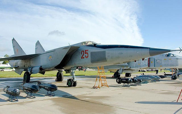 MiG-25 - “Quái thú bay” thống trị không trung một thời