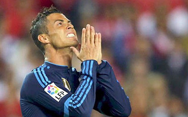 Vấn đề của Real Madrid: Benitez đang khiến Ronaldo cùn đi