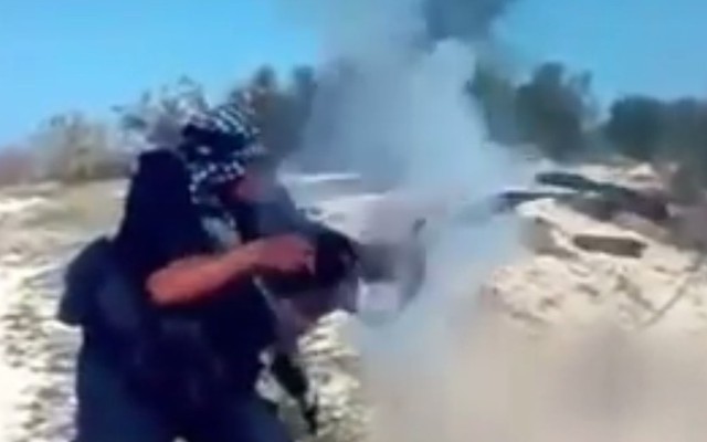 [VIDEO] Điều gì xảy ra khi phiến quân IS dùng AK Trung Quốc?