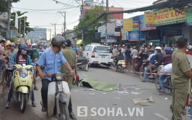 Truy tìm hai ô tô vội vã rời hiện trường sau khi cô gái tử vong