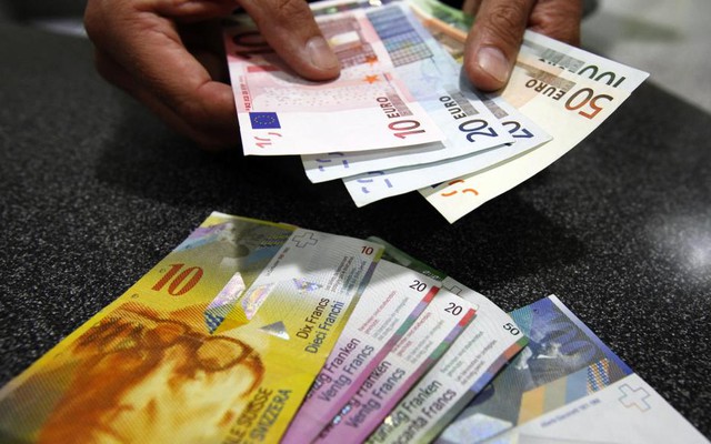 Thụy Sĩ thả nổi đồng Franc gây chao đảo thị trường