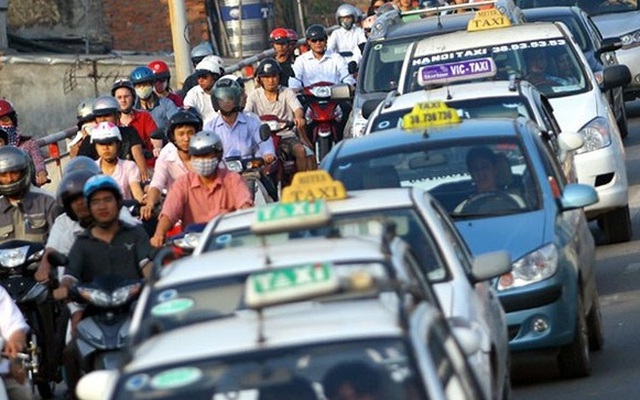 Sự thực giữa "bão" thông tin taxi Việt Nam “cắt cổ” nhất khu vực