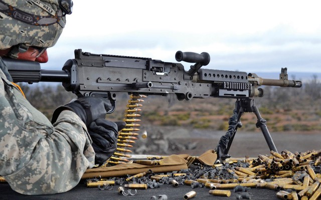 M240 - Súng máy mạnh mẽ của quân đội Mỹ