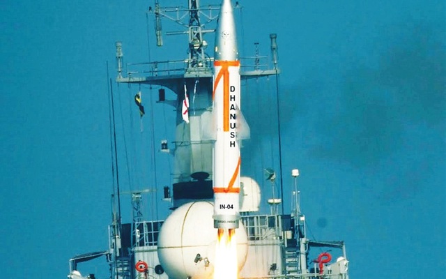 Ấn Độ thử thành công tên lửa Dhanush