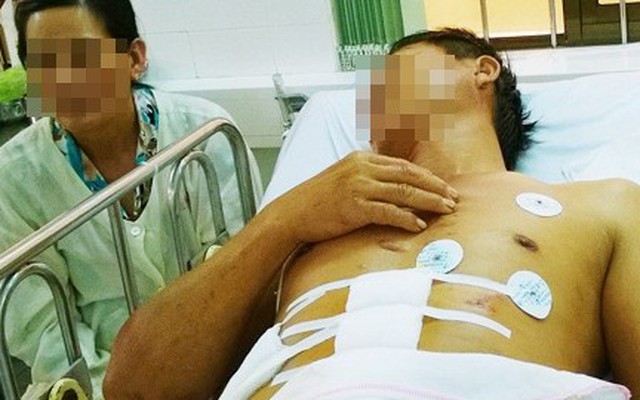 Nam thanh niên đâm bố thủng gan vì vô cớ chửi đánh mẹ và chị gái
